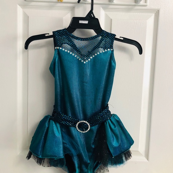 Dance Costume - Picture 2 of 3